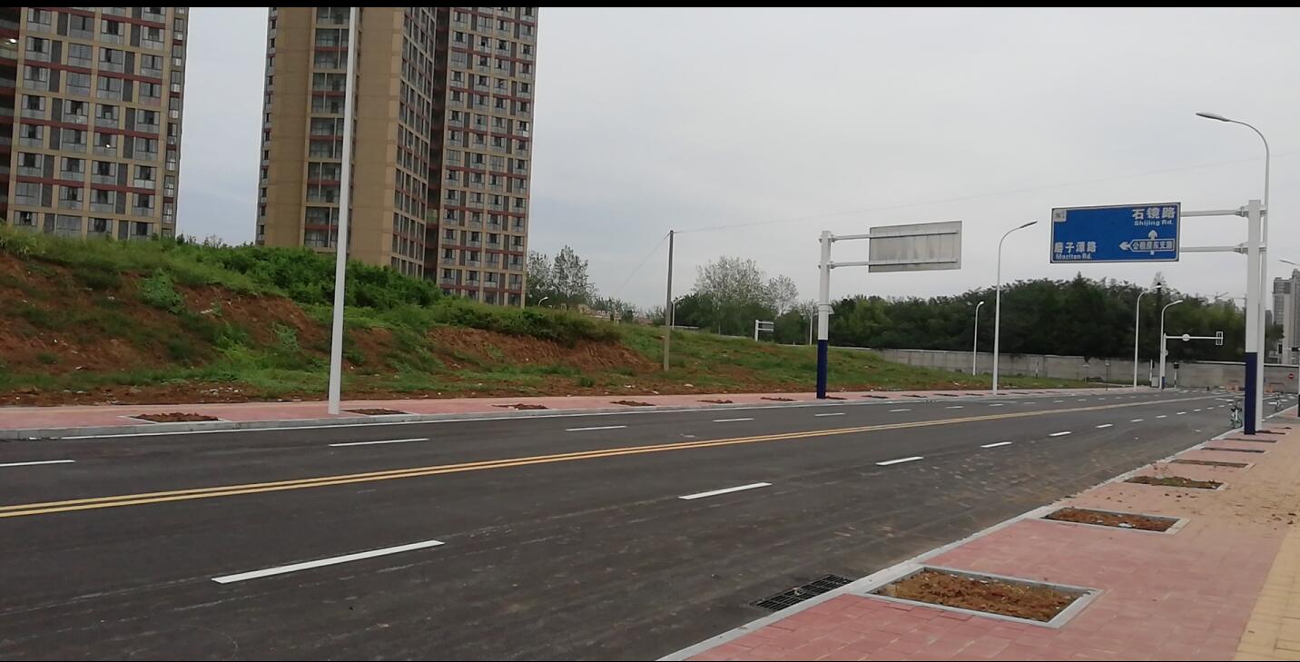 ���Ϸ��а��Ӆ^(q��)���·�Ԗ|�������I·����106551.61ƽ���׾�ס�õء�����(w��)�O(sh��)ʩ�õء��̘I(y��)�õ؇�(gu��)������ʹ�Ù�(qu��n)�M��׌�r(ji��)���u(p��ng)�����(xi��ng)Ŀ��(ji��n)��